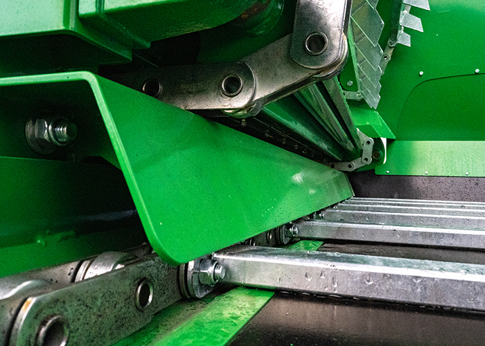 Hustler EzFeed SM150 Silage Wagon - Image 3