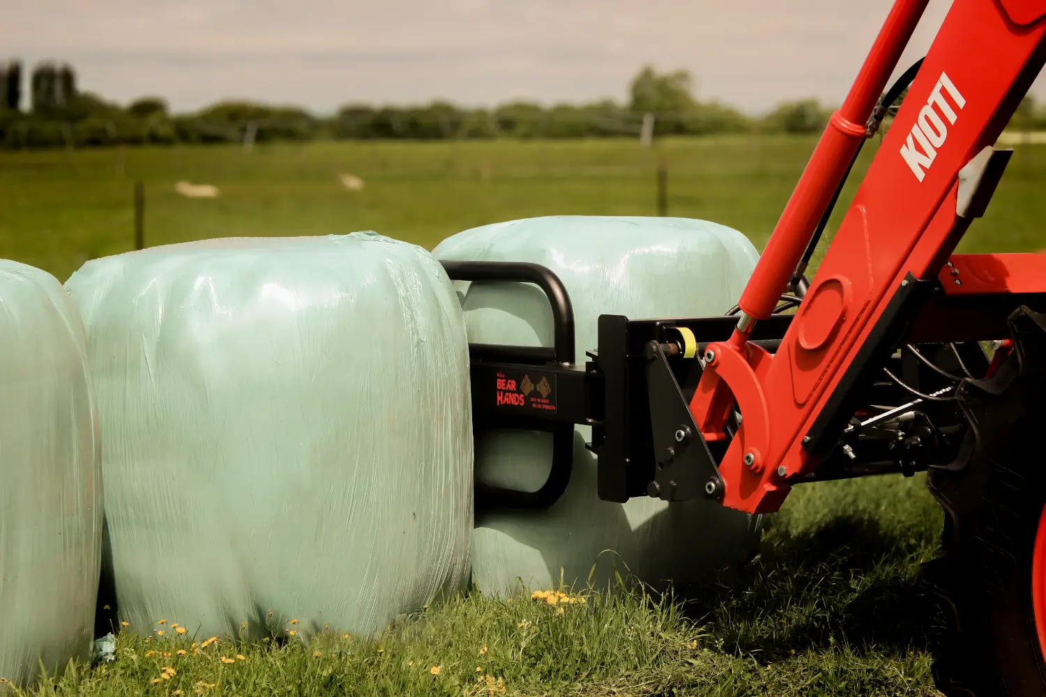 Rata Wrapped Bale Clamps - Image 2