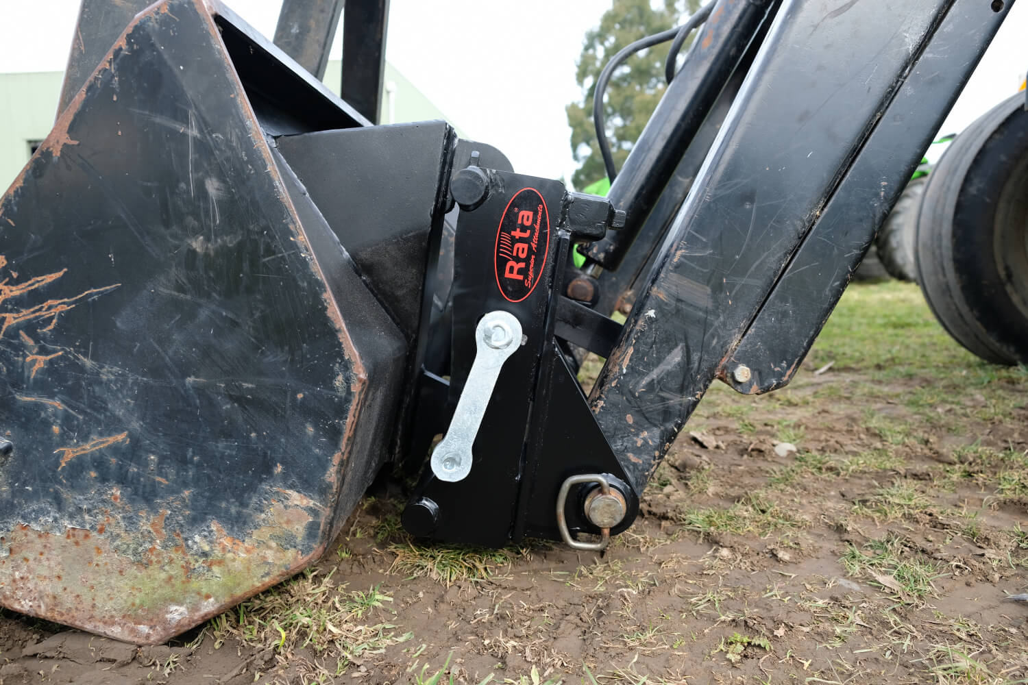 Rata Loader Quick Hitch - Image 3