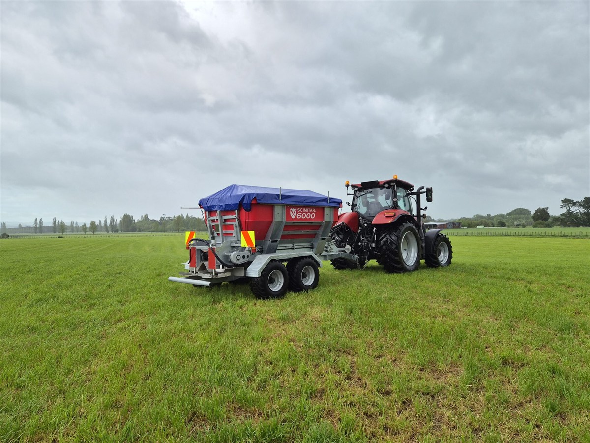 Scimitar 6000 Spreader - Image 4