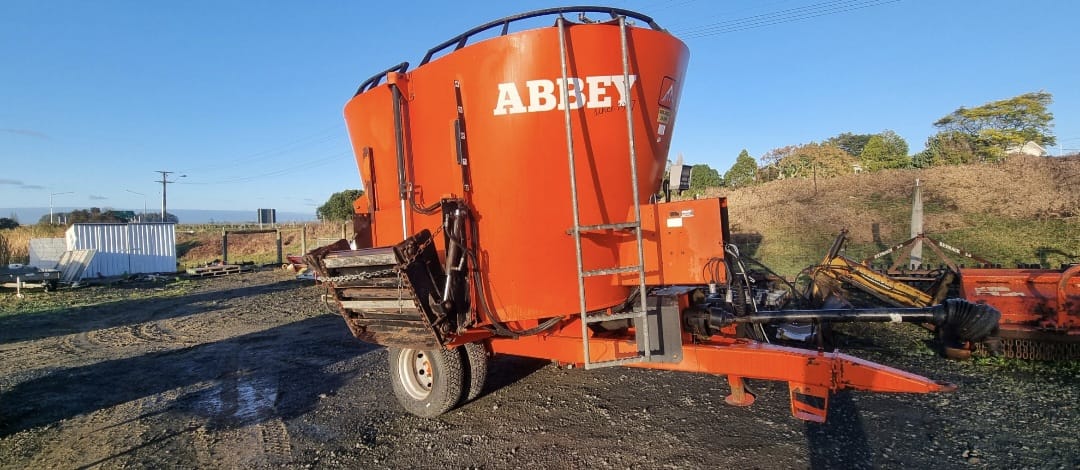 Abbey VF1250 12 Cube Vertical Feed Mixer - Image 3