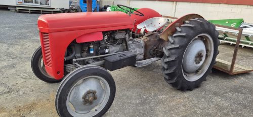 Massey Ferguson 35 Vintage Tractor